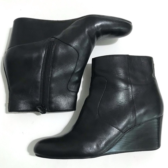 Cole Haan Black Leather Wedge Heel Bootie Boots Size 9.5 - Picture 1 of 10